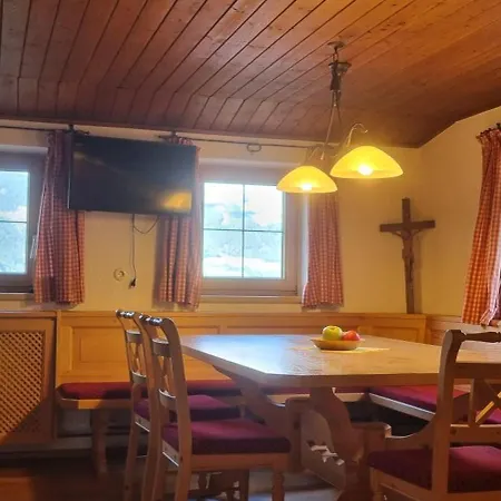 Woescherhof * Ahrnbach